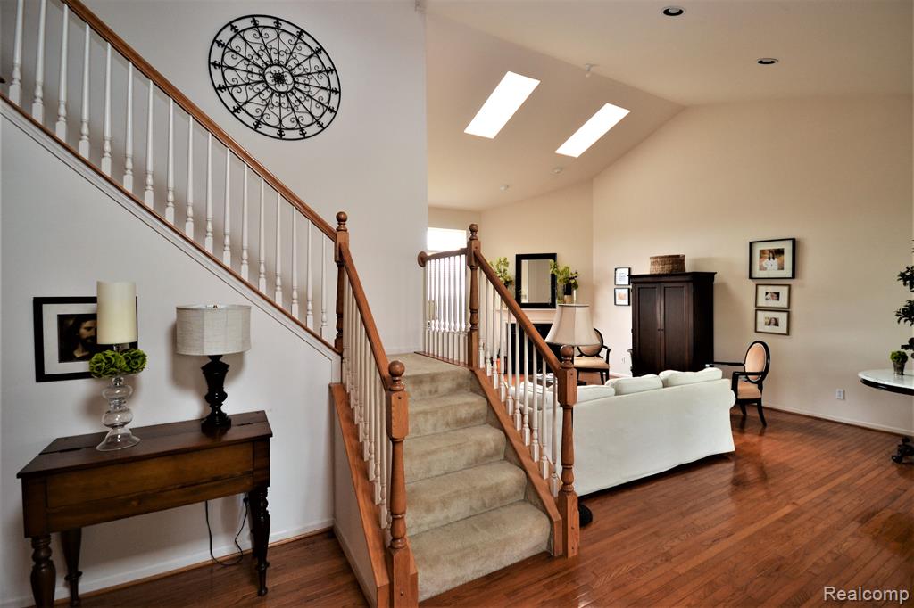 4890 Spring Meadow Drive, Clarkston, MI 48348 — Photo 2