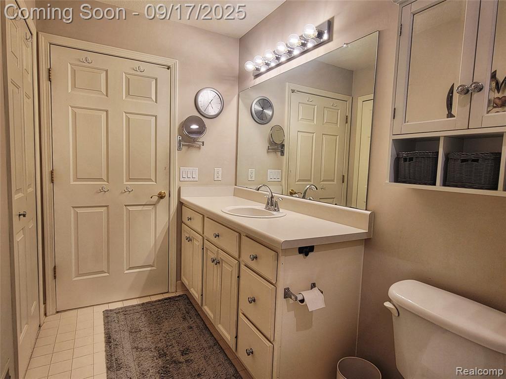 5566 Elmhurst Drive, Trenton, MI 48183 — Photo 28