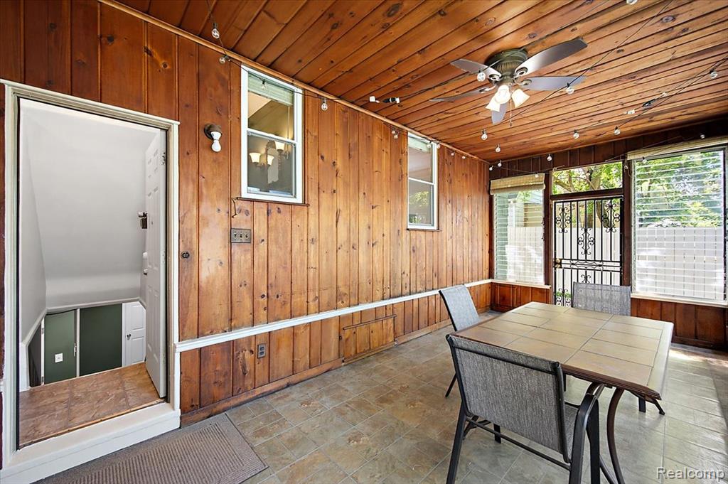 580 E Montcalm Street, Pontiac, MI 48342 — Photo 56