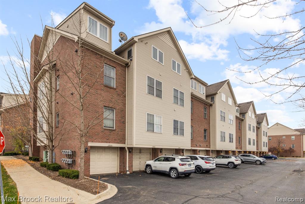 25618 PORTICO Lane, Novi, MI — Photo 10