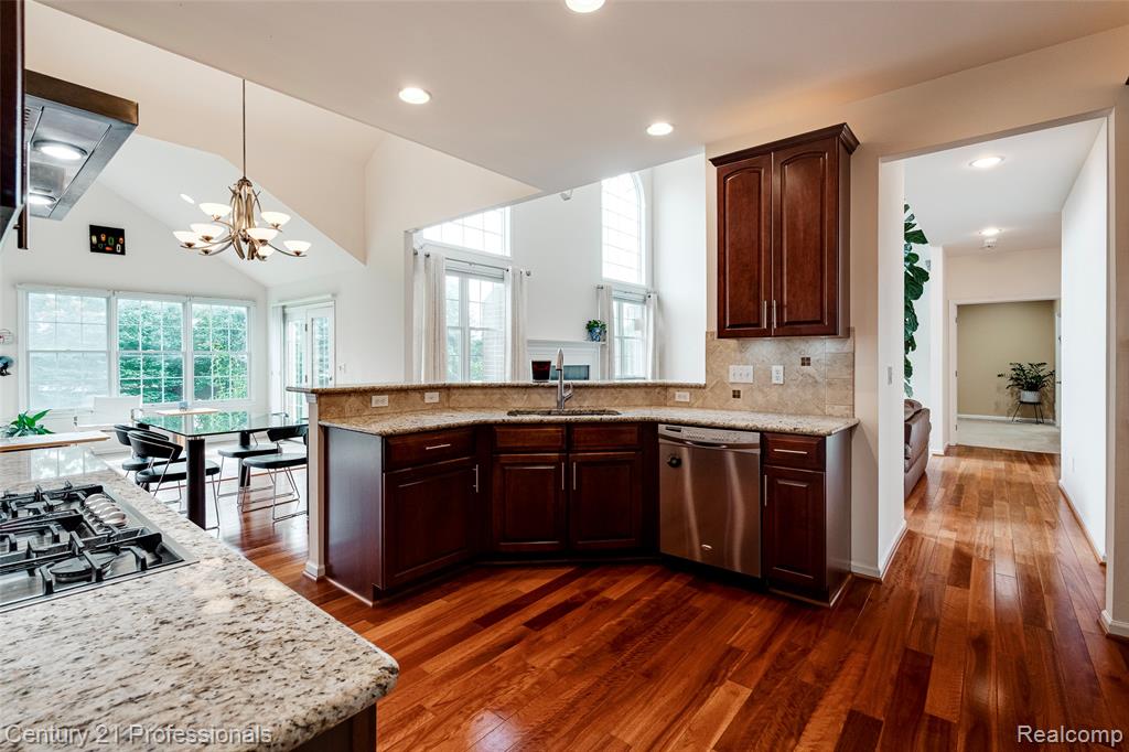 50553 Billenca Drive, Novi, MI — Photo 37