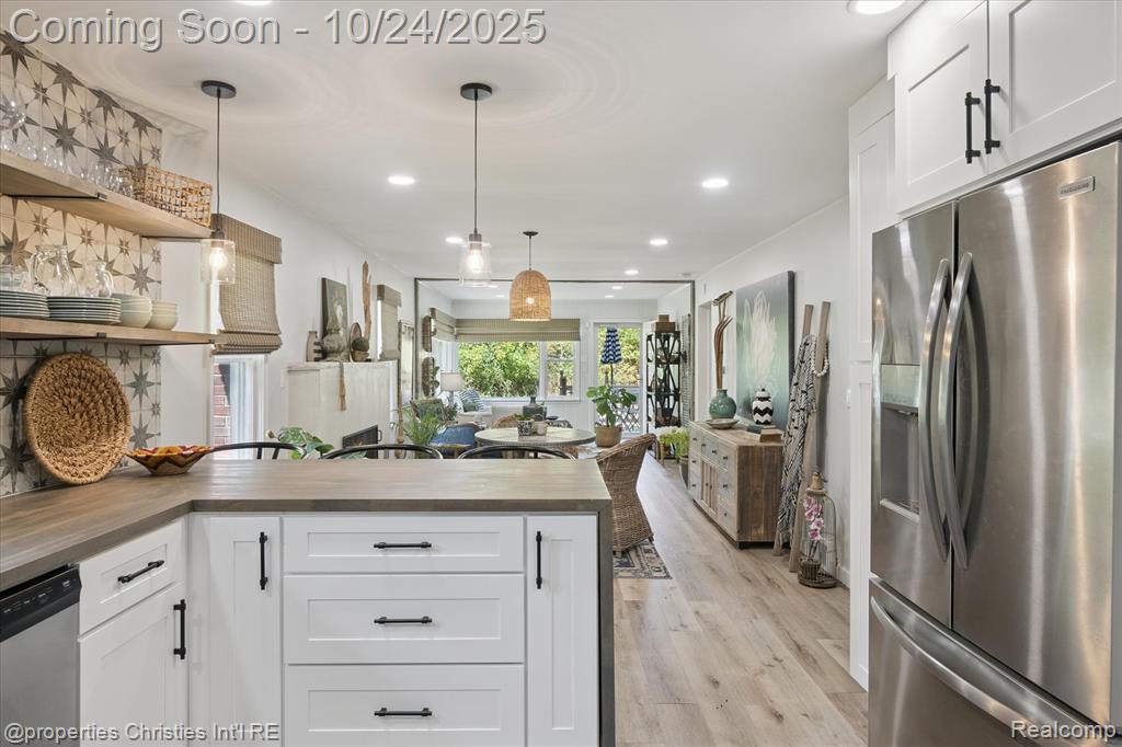 4066 Green Lake Road, West Bloomfield, MI 48324 — Photo 11