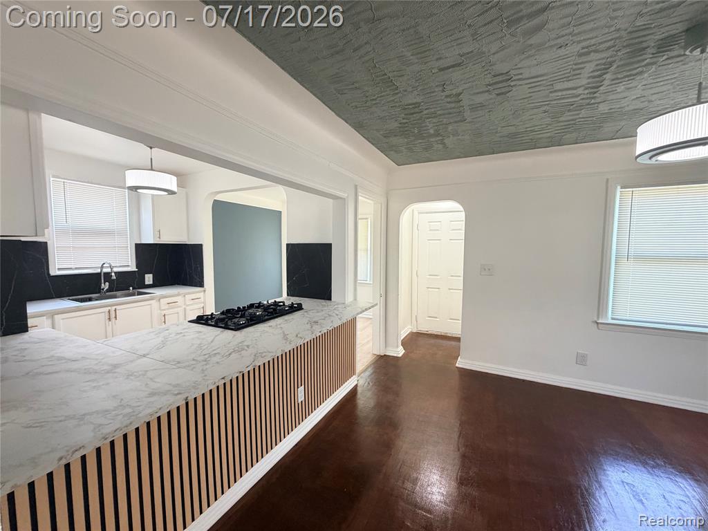 9176 Winthrop Street, Detroit, MI 48228 — Photo 5