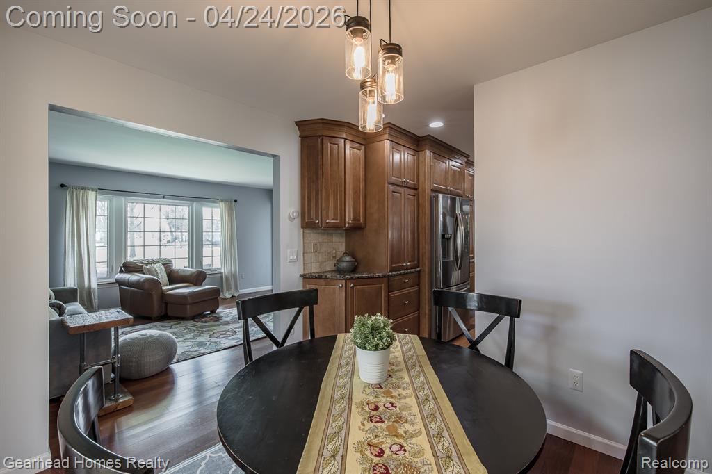 4040 Rollins Avenue, Waterford, MI 48329 — Photo 33