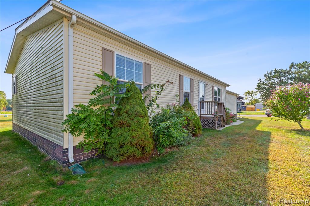 111 Riviera, Oakland, MI 48371 — Photo 20