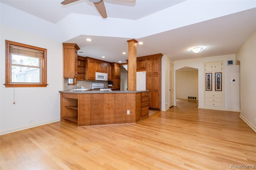 1863 Thomas Avenue, Berkley, MI 48072 — Photo 14