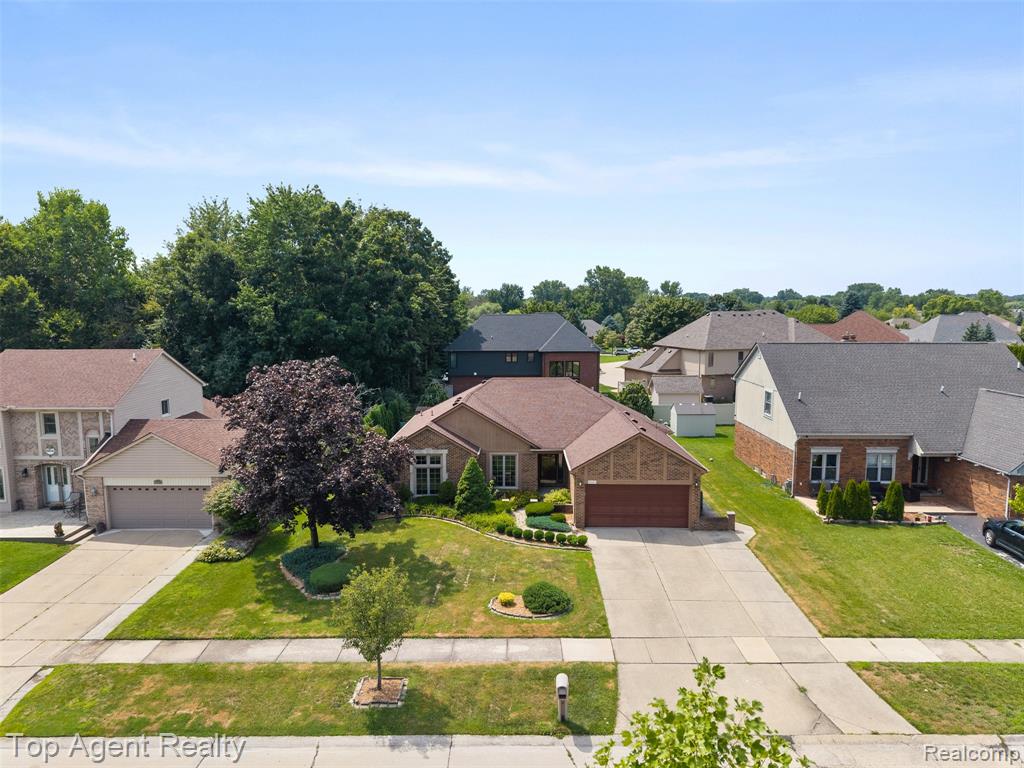 40363 Denbigh Drive, Sterling Heights, MI 48310 — Photo 28