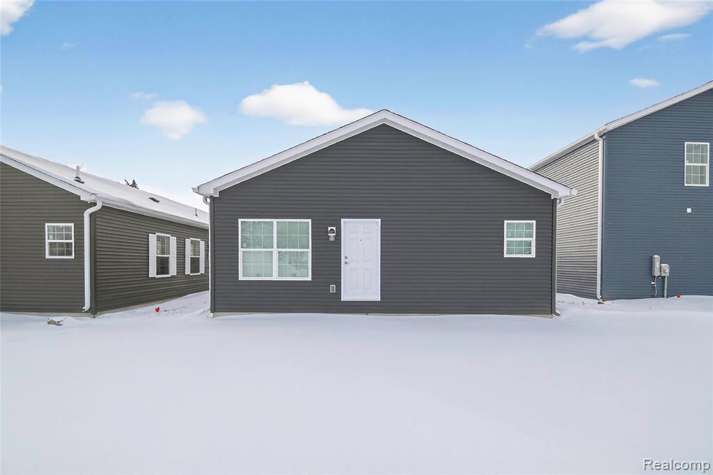 7535 Packard Avenue, Warren, MI 48091 — Photo 2
