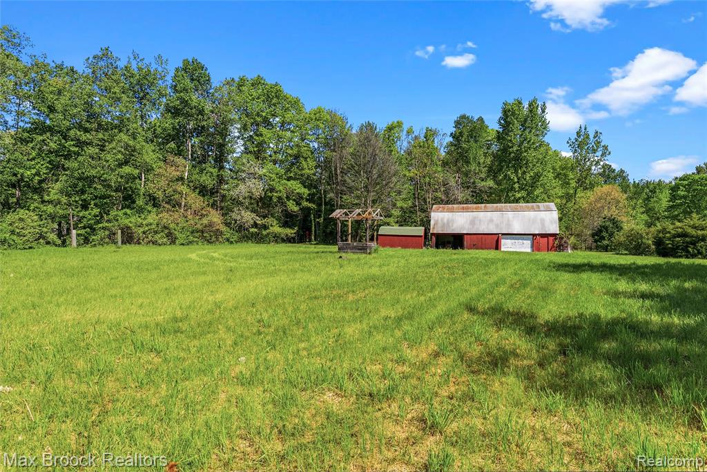 892 W Barnes Lake Road, Columbiaville, MI 48421 — Photo 48