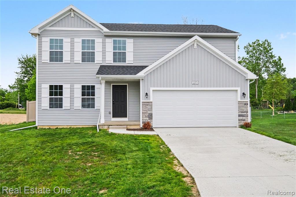 2273 Apple Tree Drive, Burton, MI 48519