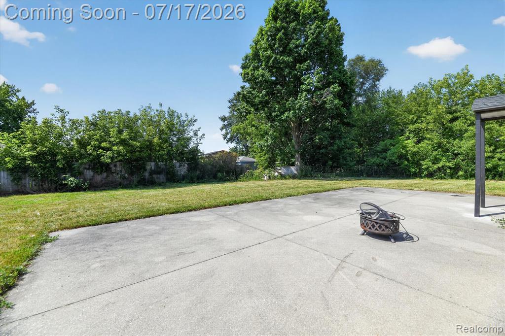 5200 Lapeer Road, Burton, MI 48509 — Photo 34