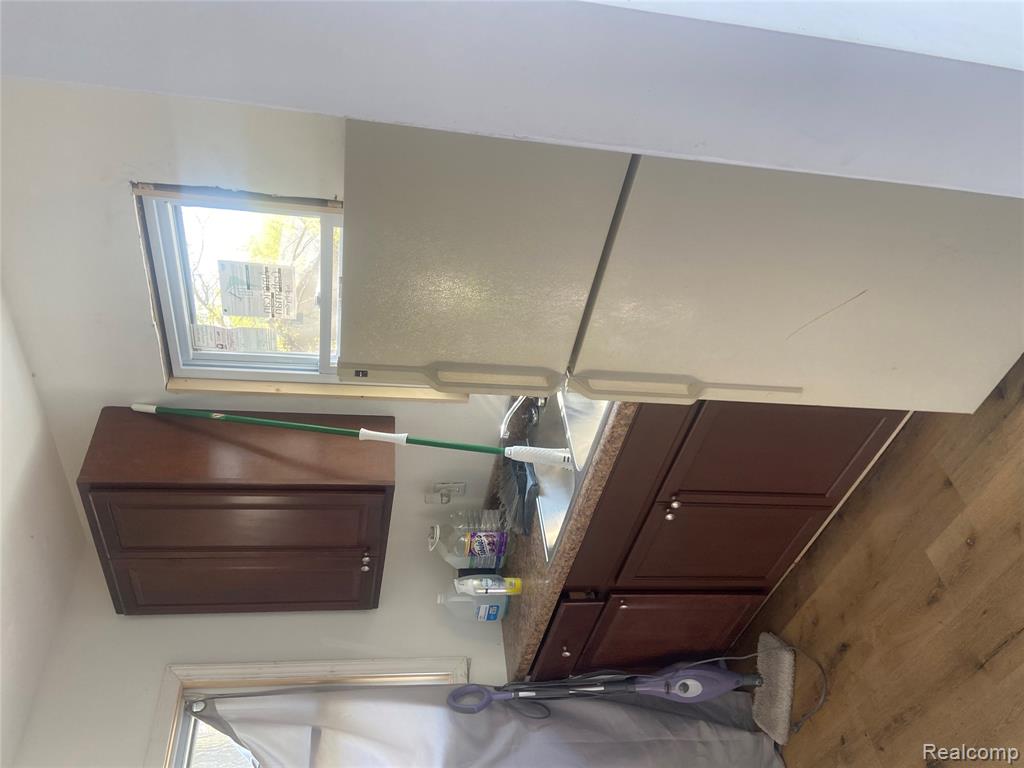 937 Barrie Avenue, Flint, MI 48507 — Photo 25