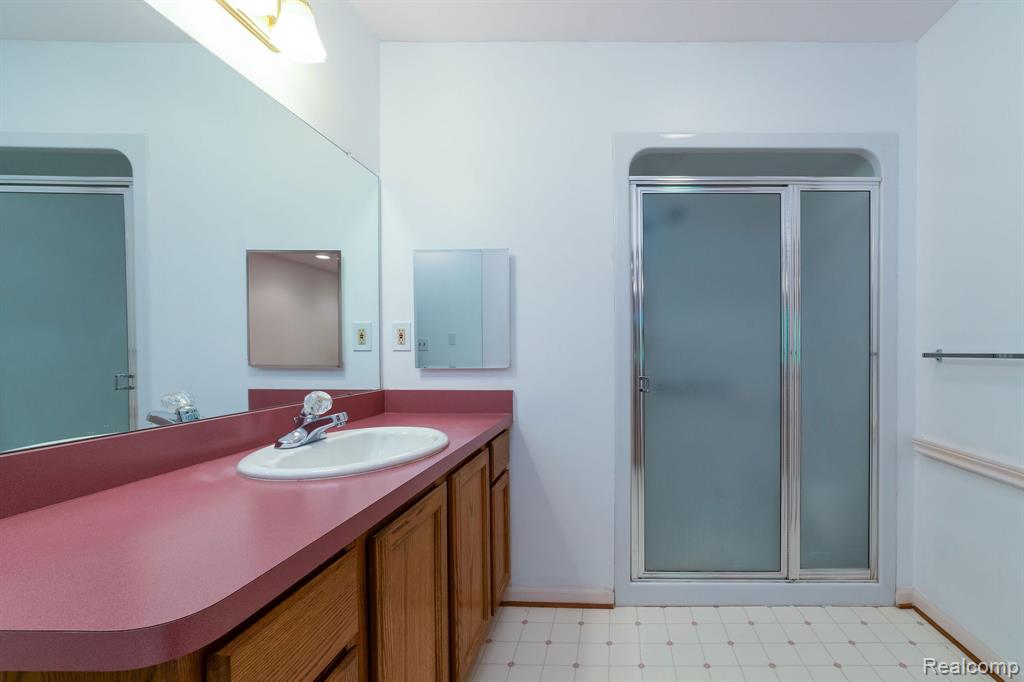 21345 BOXWOOD, Farmington Hills, MI 48336 — Photo 19