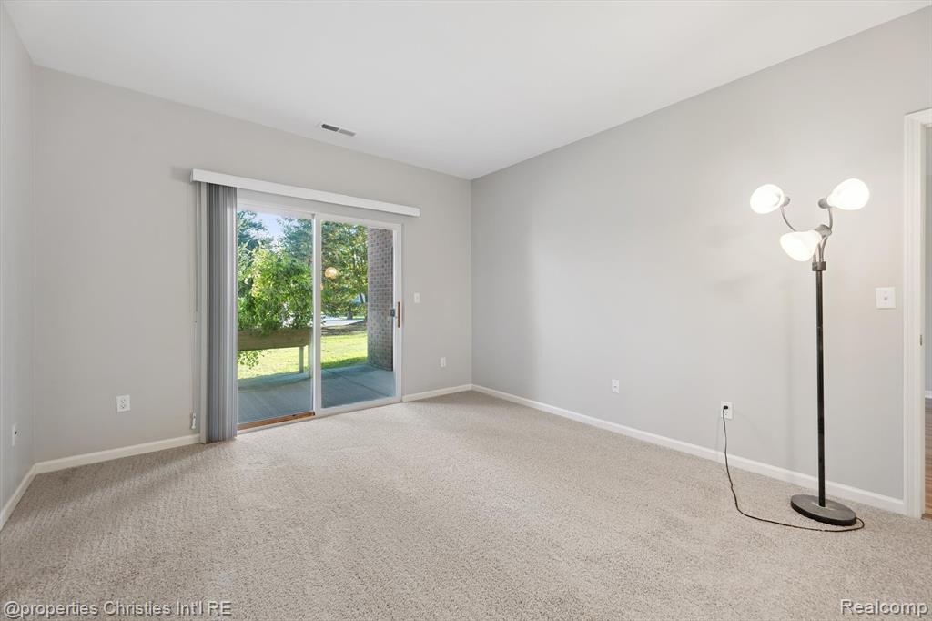 16865 Carriage Way, Northville, MI 48168 — Photo 18