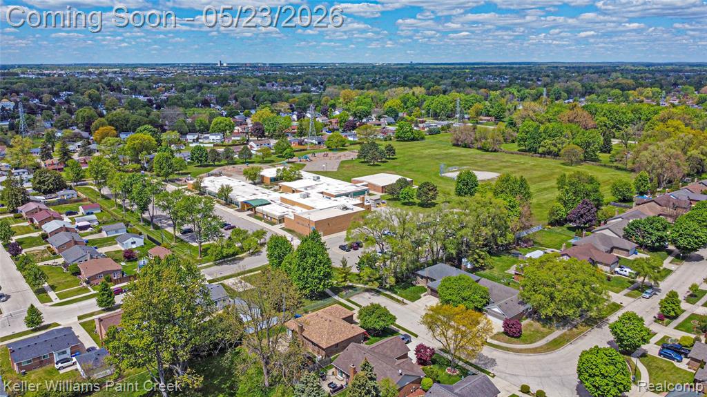 31395 Lyons Circle W, Warren, MI 48092 — Photo 47
