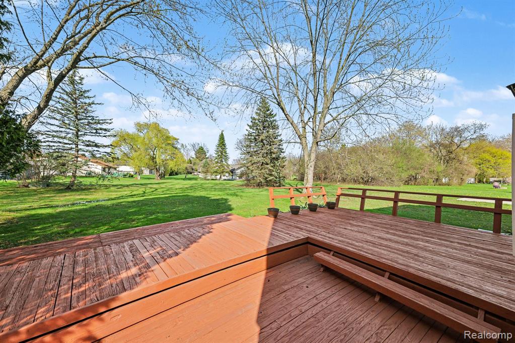 5040 Patrick Road, West Bloomfield, MI — Photo 24