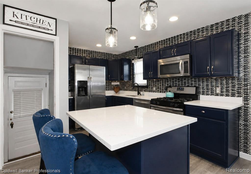 1168 N Vernier Road N, Grosse Pointe, MI 48236 — Photo 17
