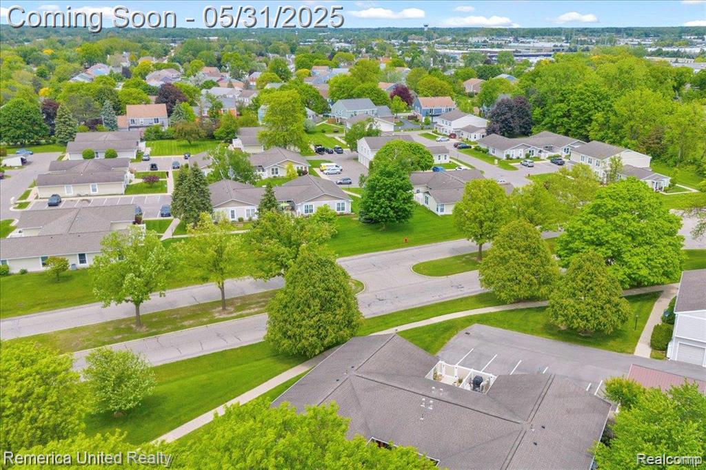 39725 Village Wood Lane, 39, Novi, MI — Photo 28
