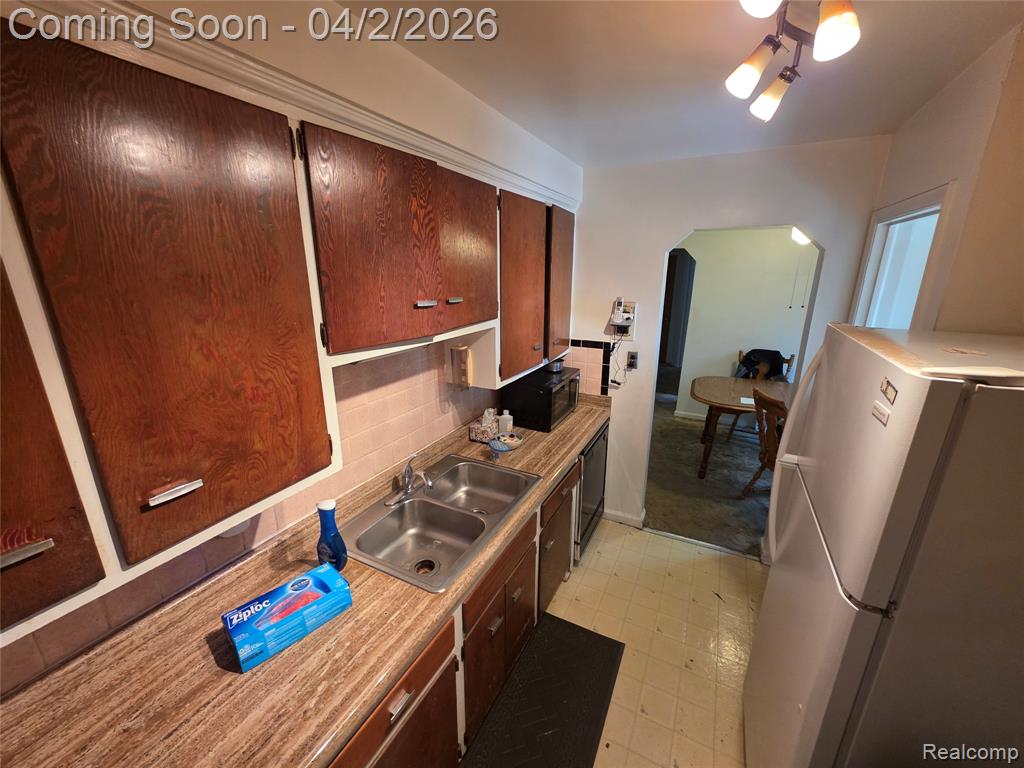 9960 Rockland, Redford, MI 48239 — Photo 17