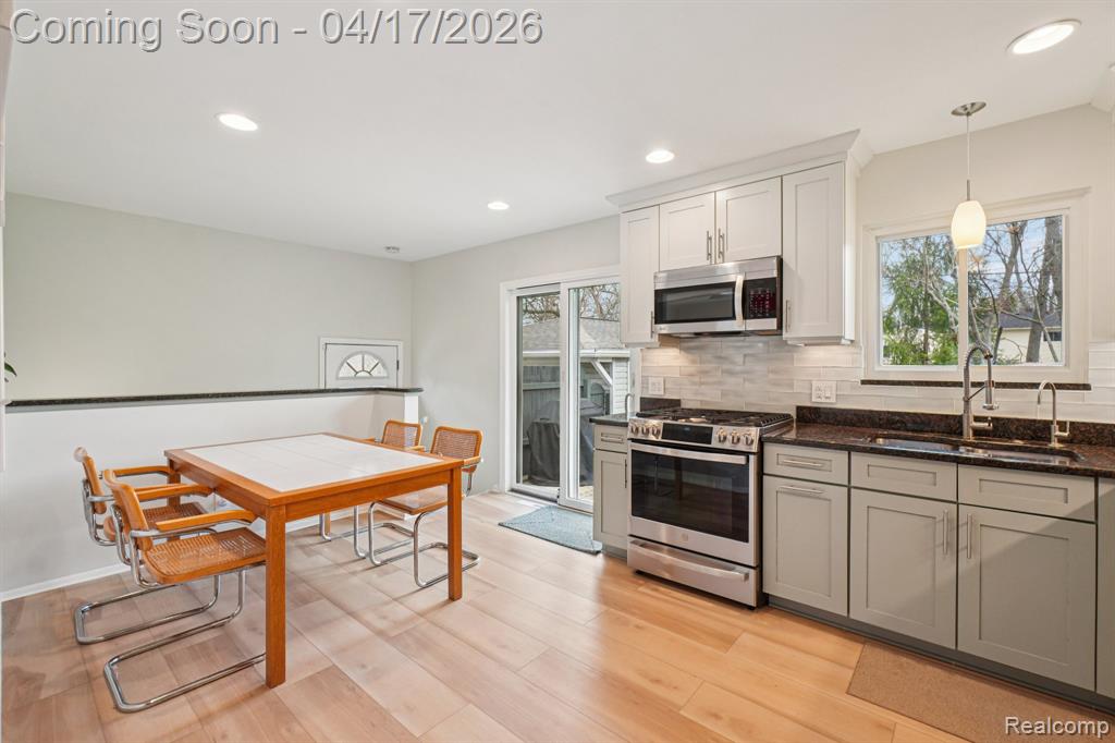 2385 Keith Road, West Bloomfield, MI 48324 — Photo 5