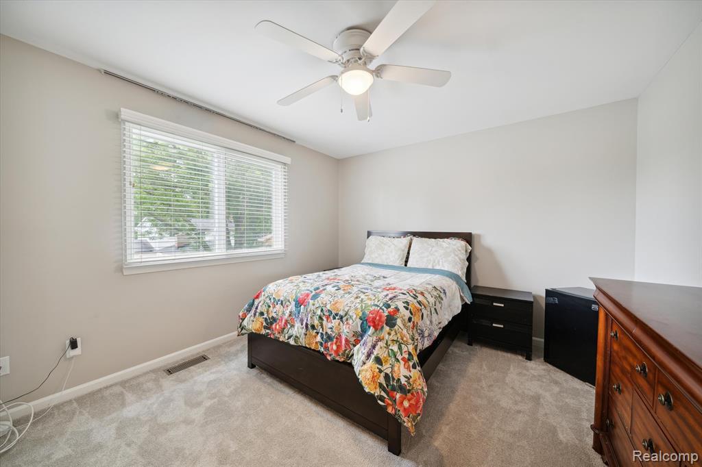4976 Saddle Brook Court, Troy, MI 48085 — Photo 32