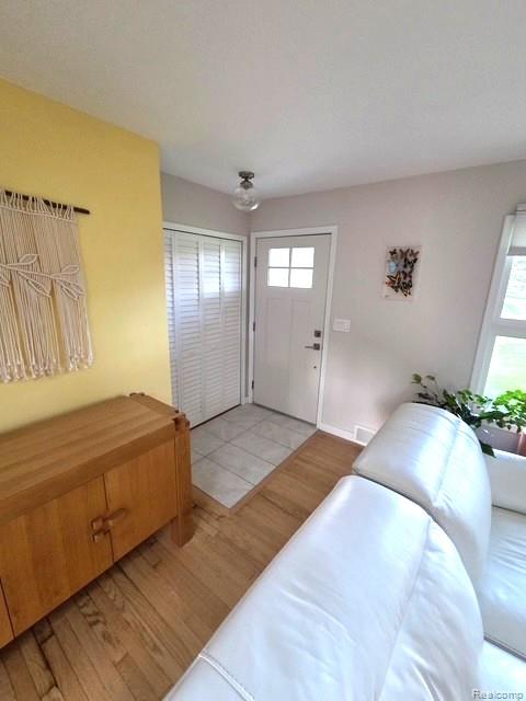 36671 Putnam Street, Clinton Twp, MI 48035 — Photo 2