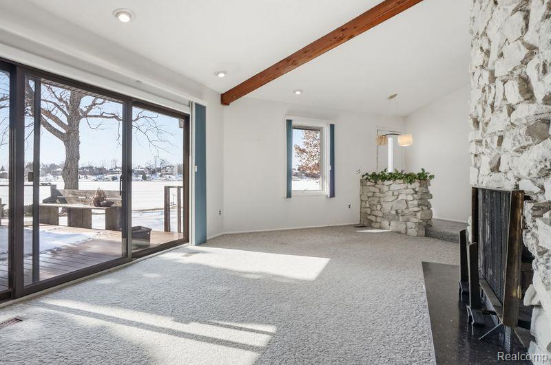 9136 Shinanguag Drive, Goodrich Vlg, MI — Photo 14
