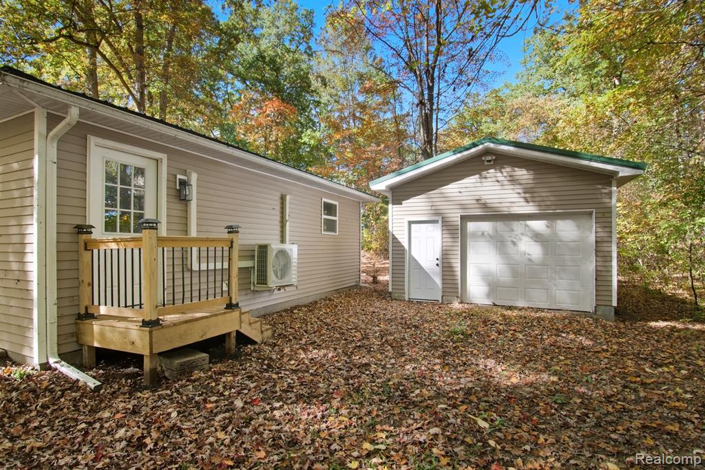 631 PINE Drive, Columbiaville, MI 48421 — Photo 31