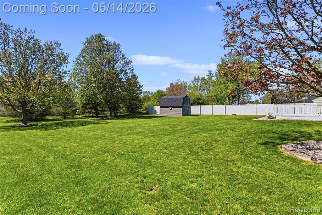 9338 E Lippincott Boulevard, Davison, MI 48423 — Photo 37