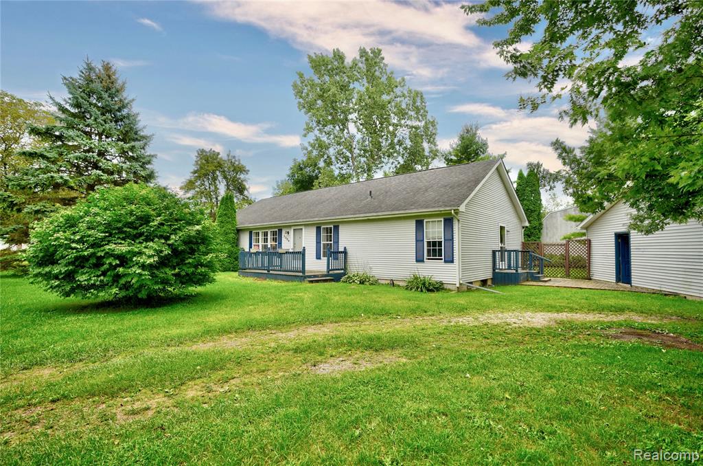 5206 Lippincott Boulevard, Burton, MI 48519 — Photo 35