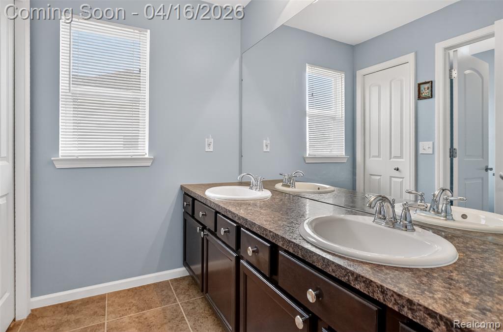 3595 Hogan Circle, Rochester, MI 48307 — Photo 23