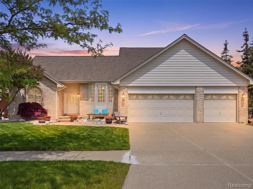 15581 Spiceway, Fraser, MI 48026