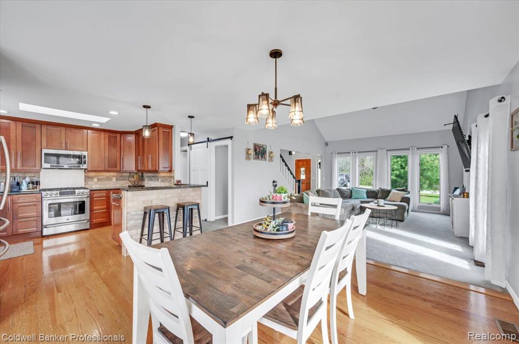 715 Eagle Hill, Ortonville, MI 48462 — Photo 13