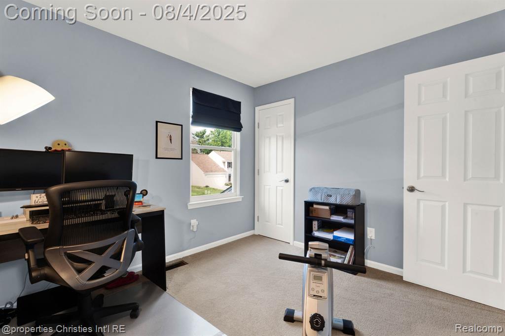 642 Whitney Drive, Rochester Hills, MI 48307 — Photo 27
