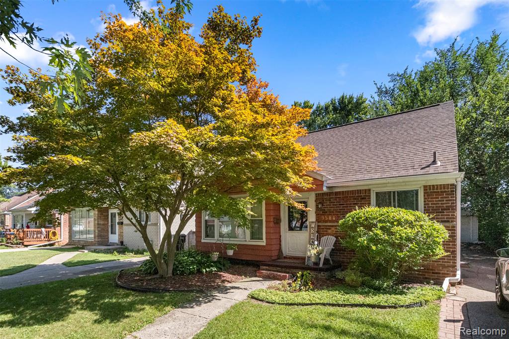 9584 Wormer, Redford, MI 48239 — front exterior