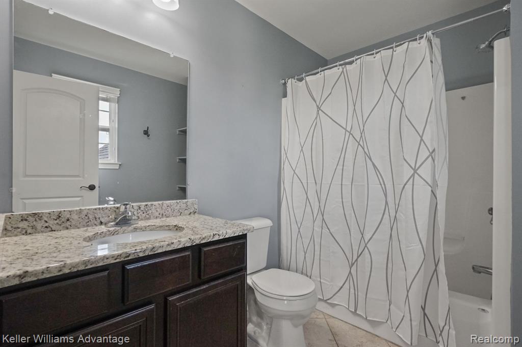 24670 BROMPTON Way, South Lyon, MI 48178 — Photo 45