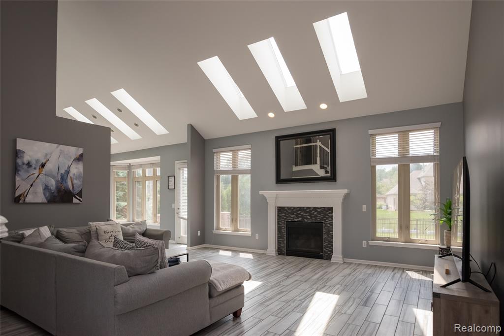 46431 Mariner Drive, Macomb, MI 48044 — Photo 14