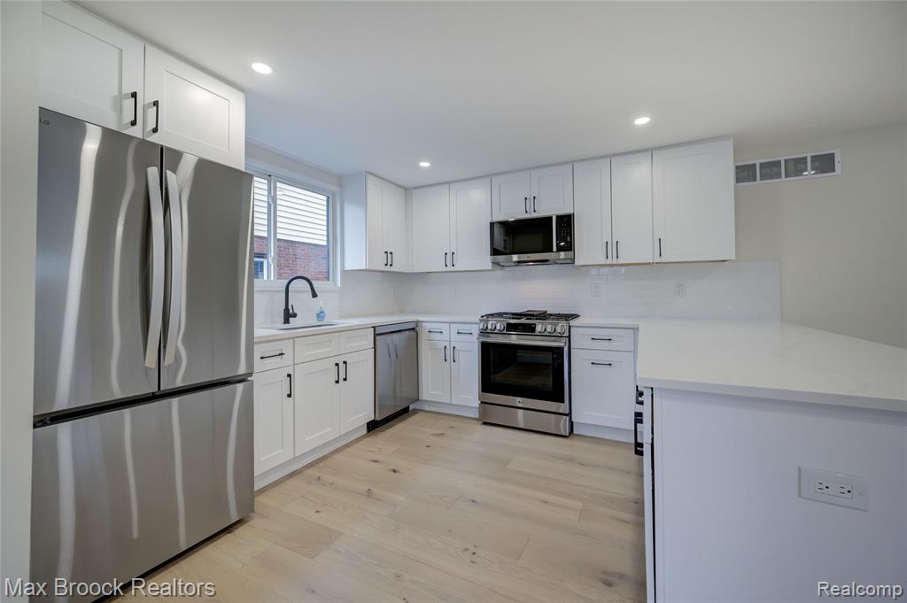 409 Baldwin Avenue, Royal Oak, MI 48067 — Photo 17