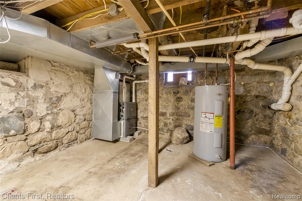9985 Ford Road, Ypsilanti, MI 48198 — Photo 44