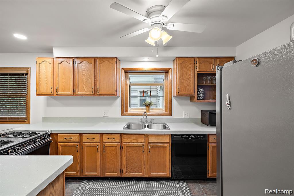 836 Miller Avenue, Rochester, MI 48307 — Photo 5