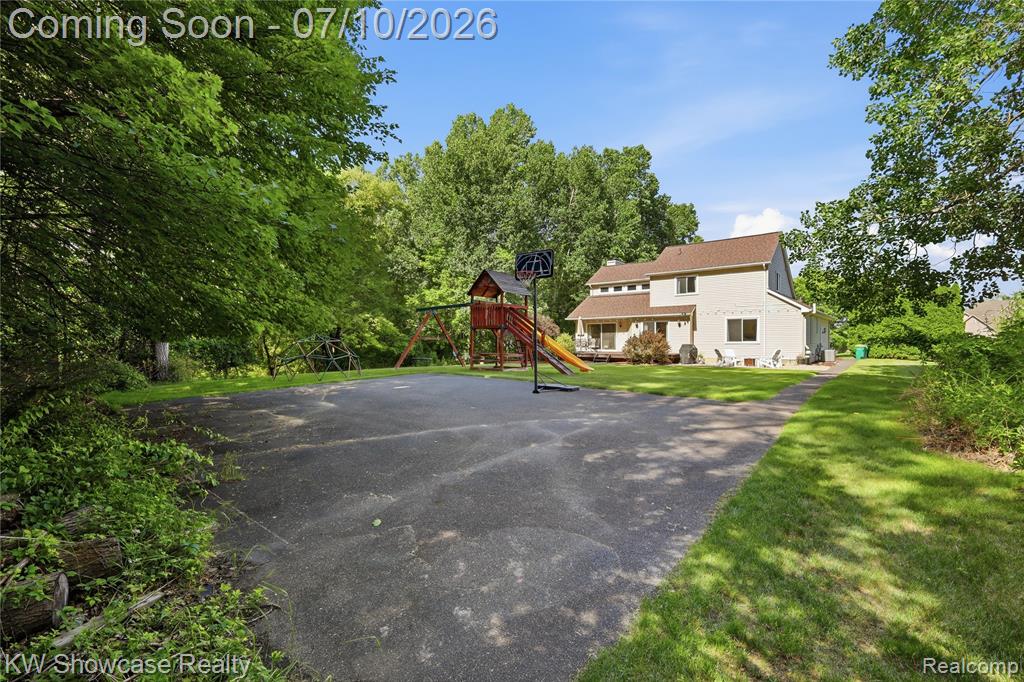 525 Aarons Way, Ortonville, MI 48462 — Photo 46