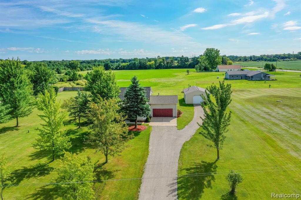 8038 Duquette Road, Brockway, MI 48097 — Photo 2