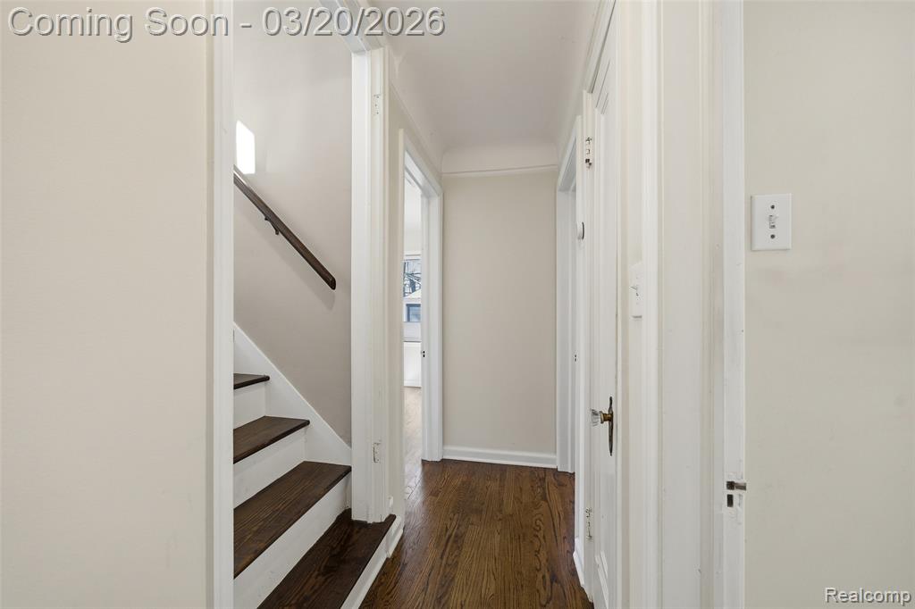 405 N Altadena Avenue, Royal Oak, MI 48067 — Photo 12