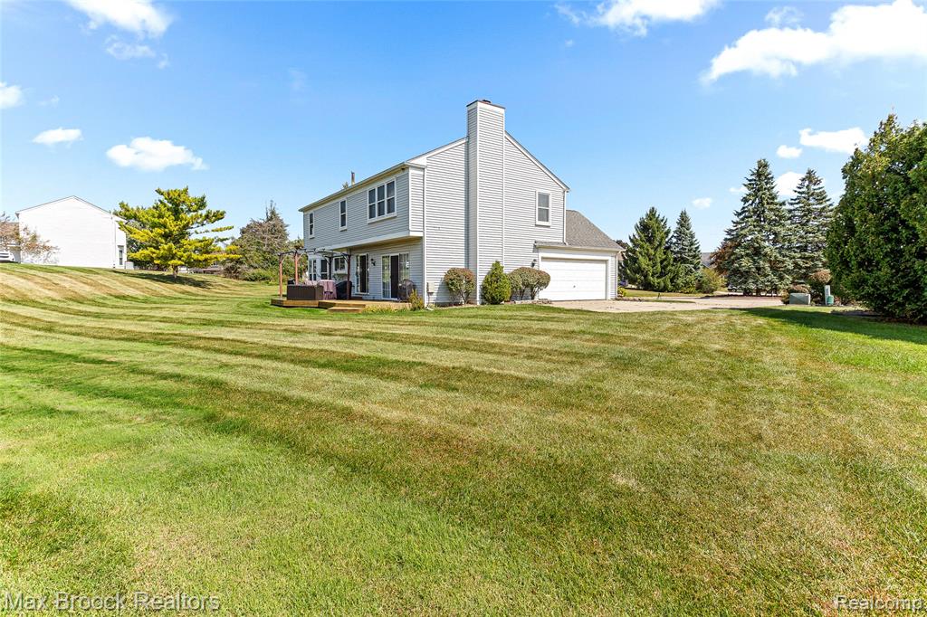 5492 Charrington Court, West Bloomfield, MI 48324 — Photo 51