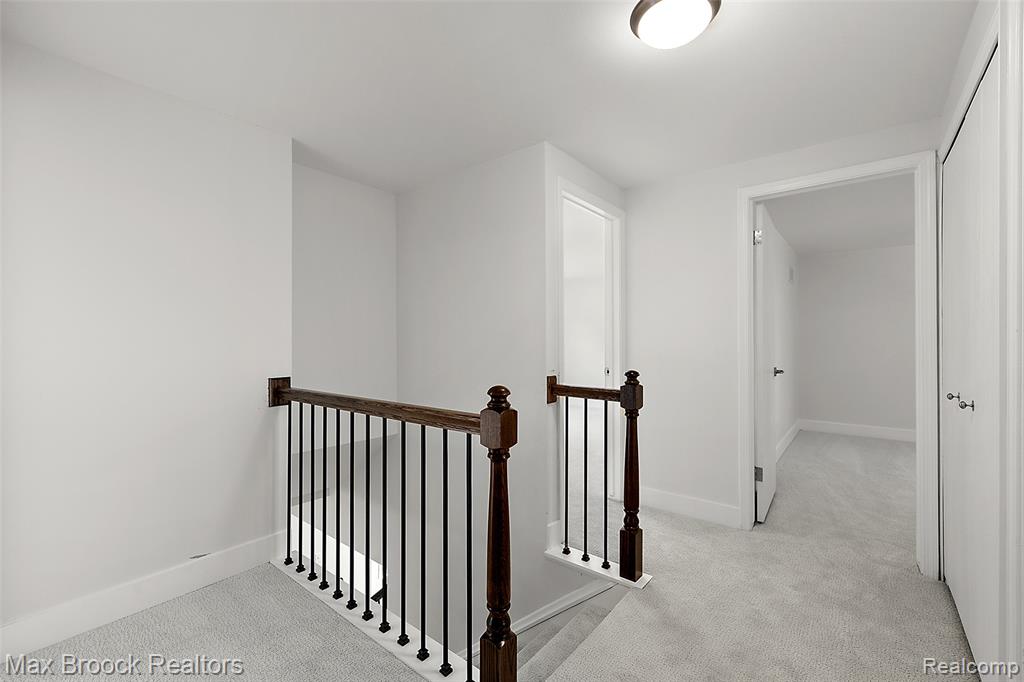 5362 Hertford Drive, Troy, MI 48085 — Photo 21