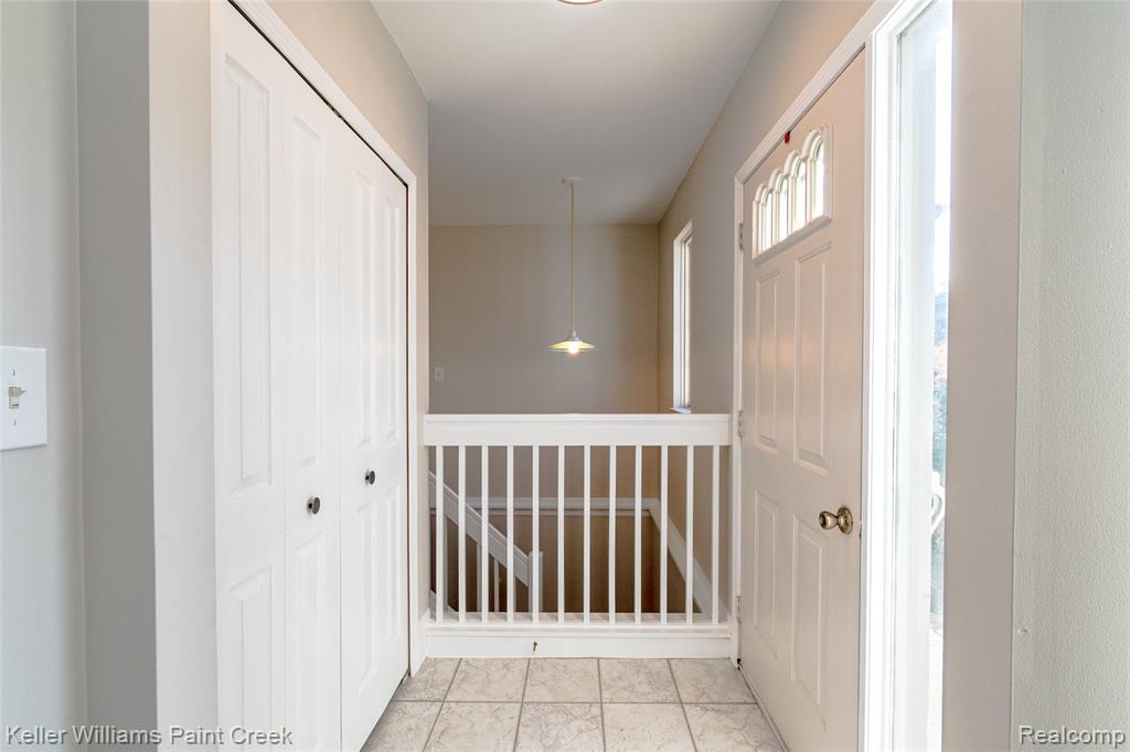 48619 Sugarbush Court, Shelby Twp, MI 48315 — Photo 4