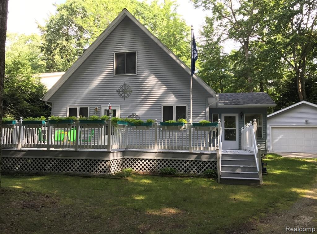 9058 W Chippewa Trail, Shelby, MI 49455 — front exterior