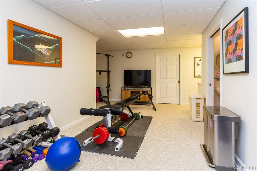 47322 SUNNYBROOK Lane, Novi, MI — Photo 32