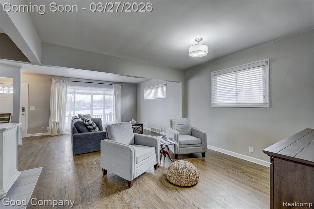 503 W Elmwood Avenue, Clawson, MI — Photo 14