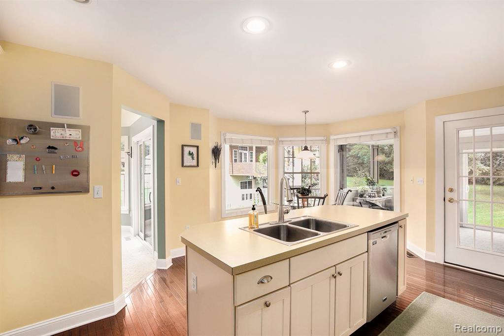 3677 Wedgewood Drive, Lapeer, MI 48446 — Photo 6